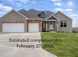 1310 W Doubletree Dr, Springfield, MO 65810