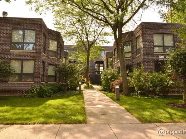106 W South Blvd, Evanston, IL 60202