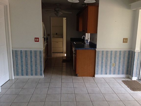 Dining/Kitchen
