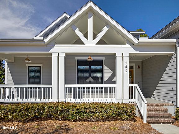 3rd image of 105 Helmsman Drive