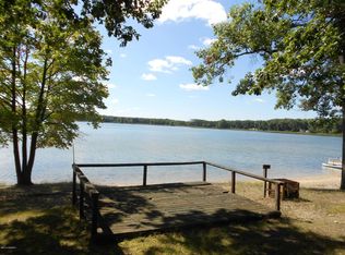 6963 E Oak Ridge St, Fountain, MI 49410