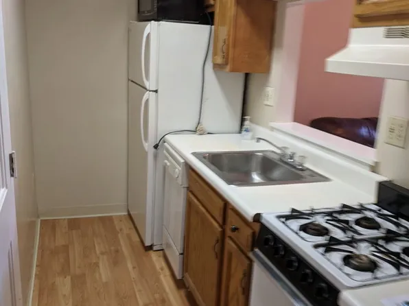 @bedrrom apartment in South Oakland
