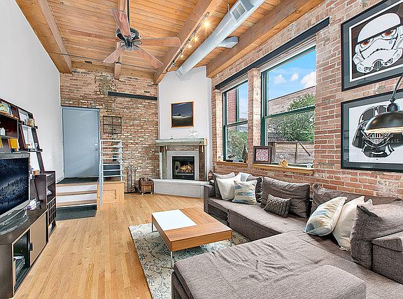 3rd image of 1737 N Paulina St #J-8
