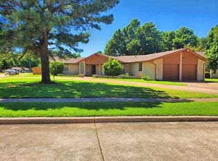 301 S Ranchwood Manor Dr, Oklahoma City, OK 73139
