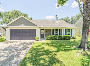 3704 Ginger Ln, Pearland, TX 77581