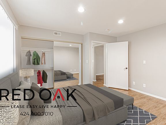 3rd image of 13444 Moorpark St APT 17