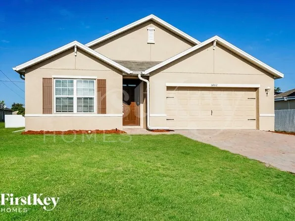 1402 NW Juanita Pl, Cape Coral, FL 33993