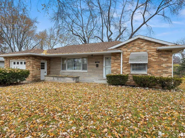 5008 N Bevalon Pl, Peoria, IL 61614