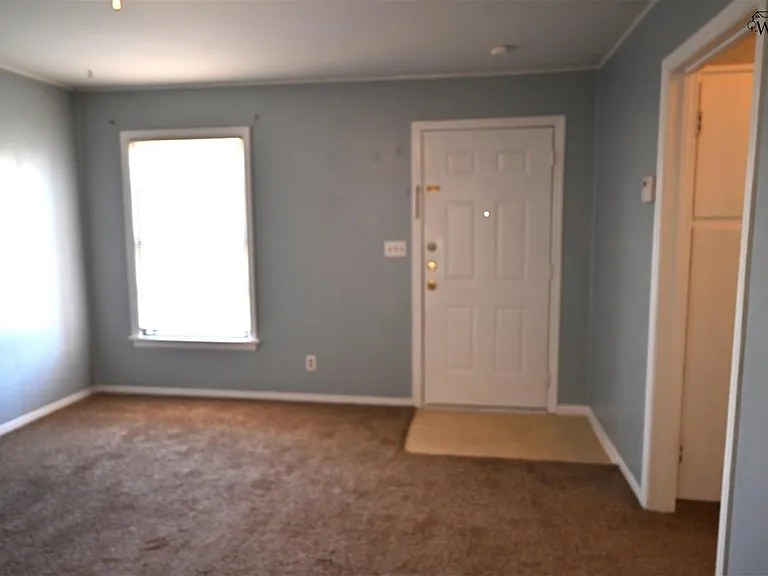 4326 Rhea Rd — Photo 2