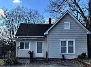 215 NW 4th St, Paoli, IN 47454