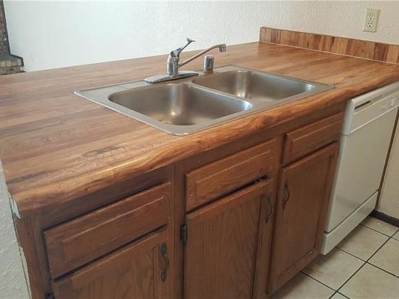 4th image of 1388 Trudy Elaine Dr APT D