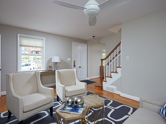 3rd image of 4325 Kentbury Dr