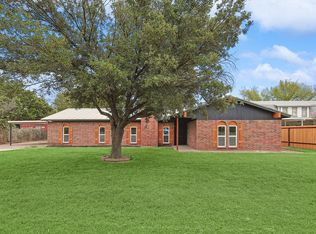 6567 Valley Ridge Dr, Fort Worth, TX 76140