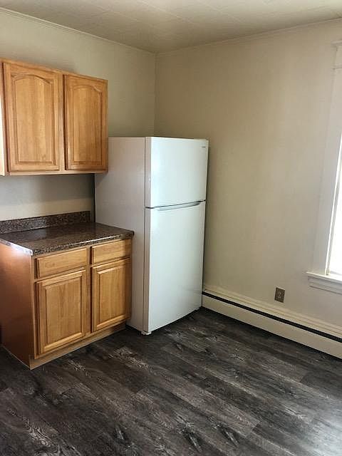 1st image of 529 Federal St APT 2