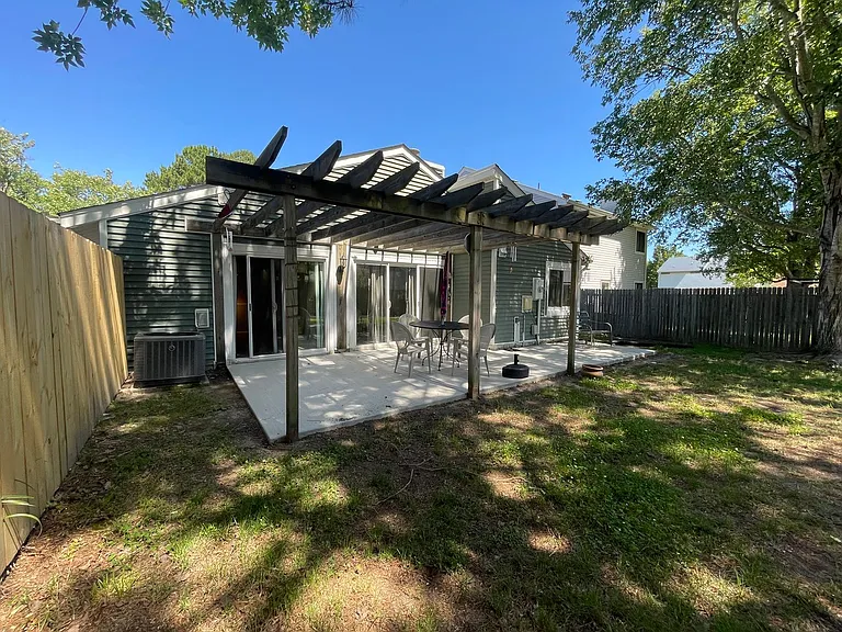 846 Crashaw St — Photo 34
