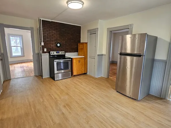 668-670 Harvard St, 668-670 Harvard St #1, Manchester, NH 03103