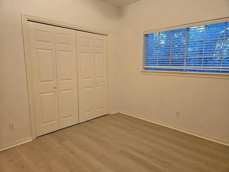 120 Hiwon Dr — Photo 24