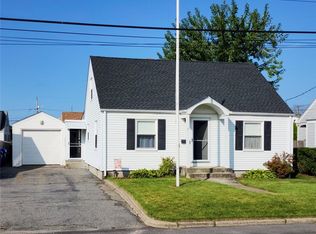 17 Byron Ave, Pawtucket, RI 02861