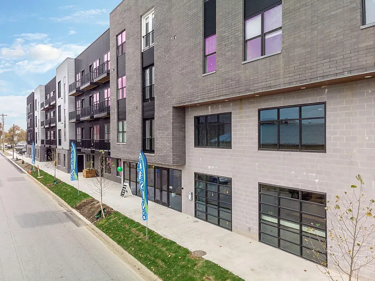Quinn Apartments — Photo 83
