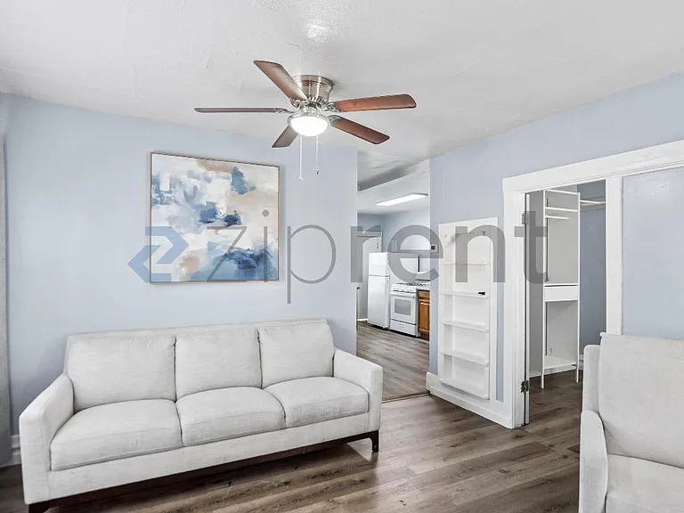 5915 Avenal Ave #5915 — Photo 8