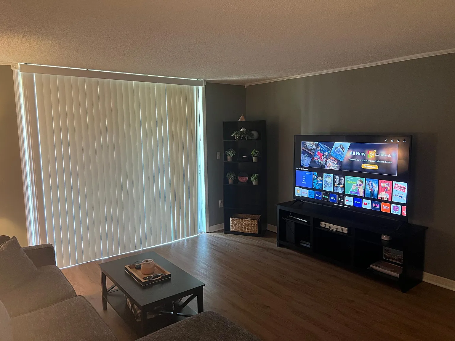 108 Clocktower Dr — Photo 2
