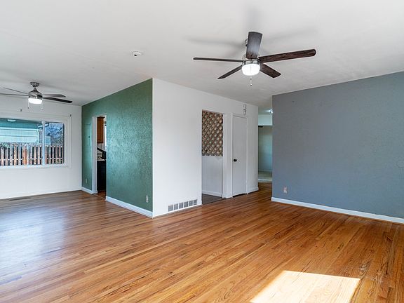 4th image of 2610 E Pikes Peak Ave