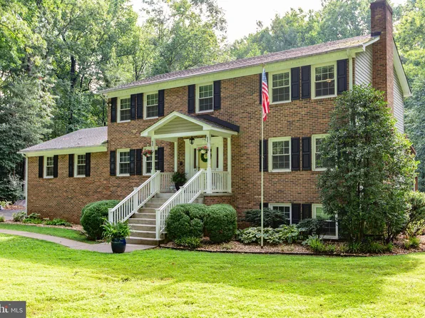 17 Franklin St, Stafford, VA 22556