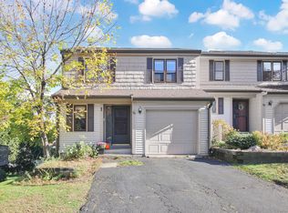 35 Tinsmith Xing #35, Wethersfield, CT 06109