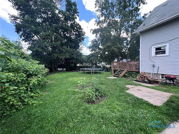 4th image of 3921 Hazelhurst Ave