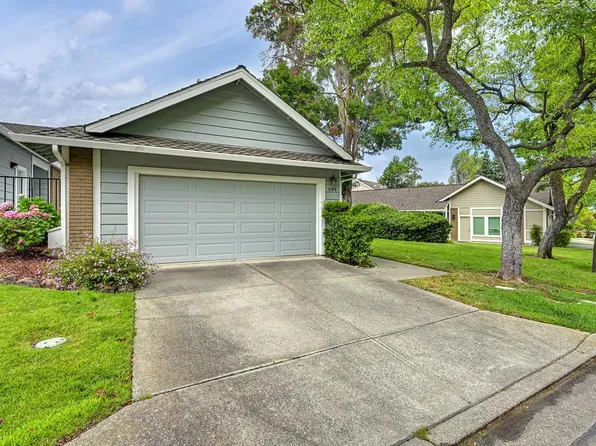 601 Silver Lake Dr, Danville, CA 94526
