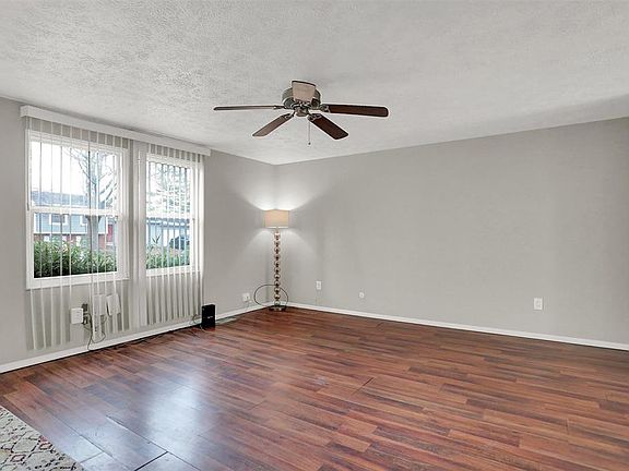 5th image of 1505 Mutz Dr