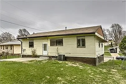 6016 N 47th St — Photo 14