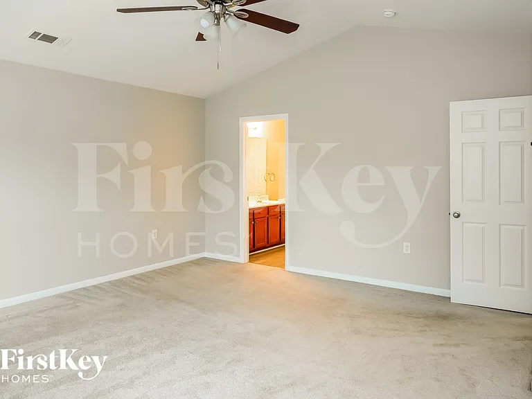 4538 Austin Dekota Dr — Photo 10