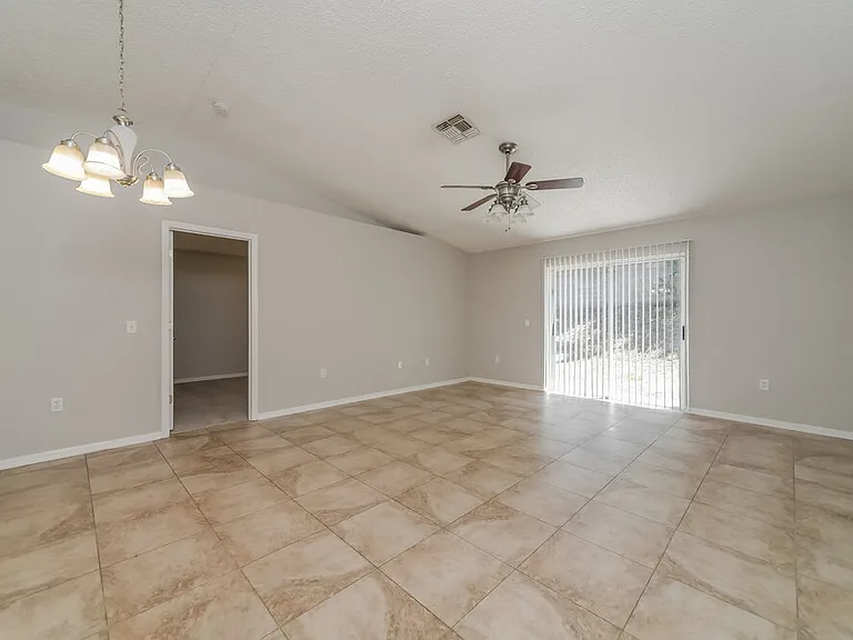 1479 Muir Cir — Photo 4