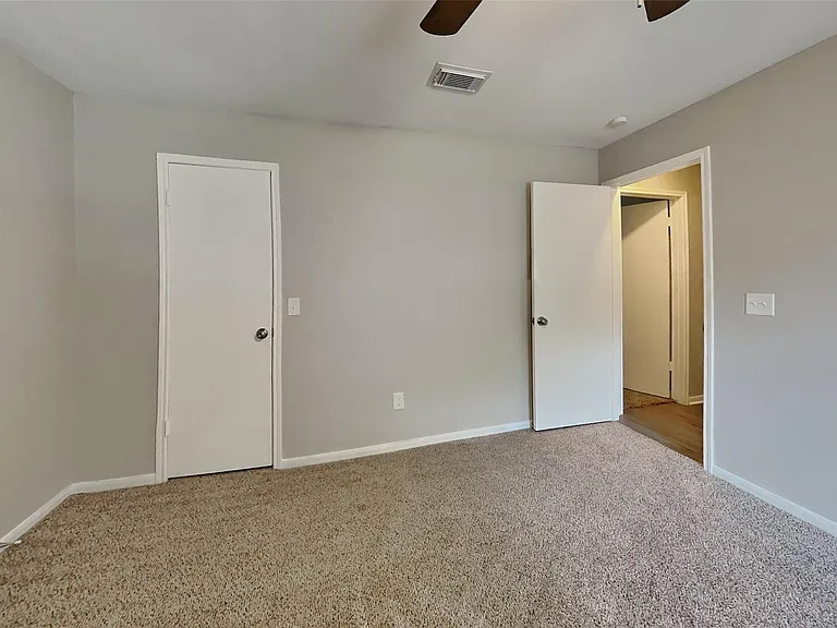 1031 Cascade Creek Dr — Photo 16