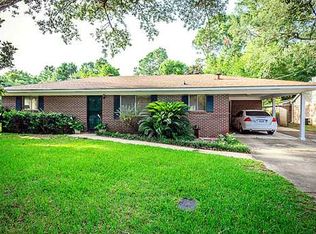 9304 Pointe Aux Chenes Rd, Ocean Springs, MS 39564