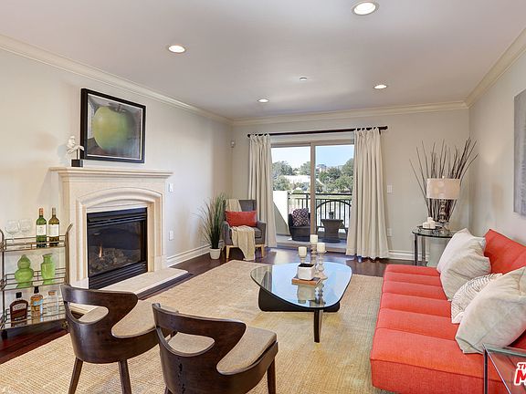 3rd image of 1417 S Westgate Ave #Penthouse 2