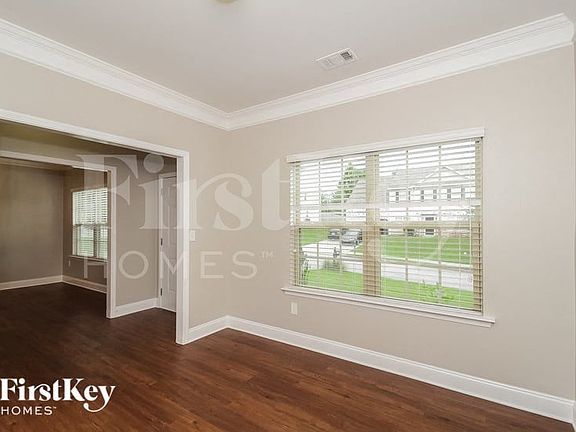 5th image of 119 Dynasty Ln