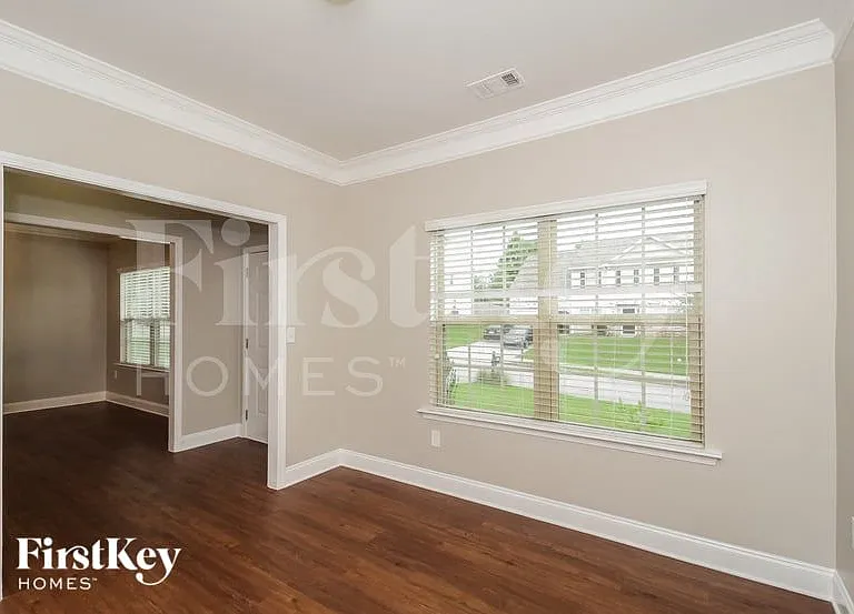 119 Dynasty Ln — Photo 5