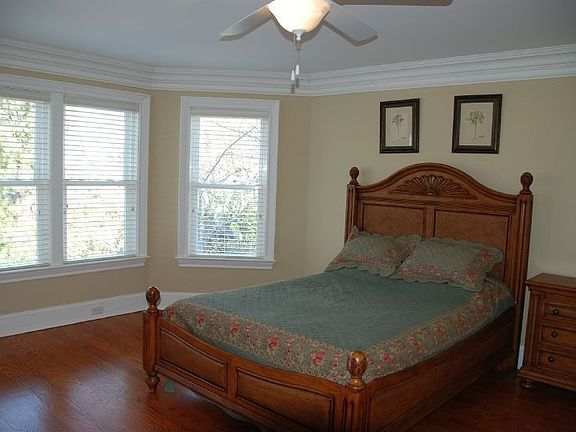 3rd image of 1410 S Beach Ave