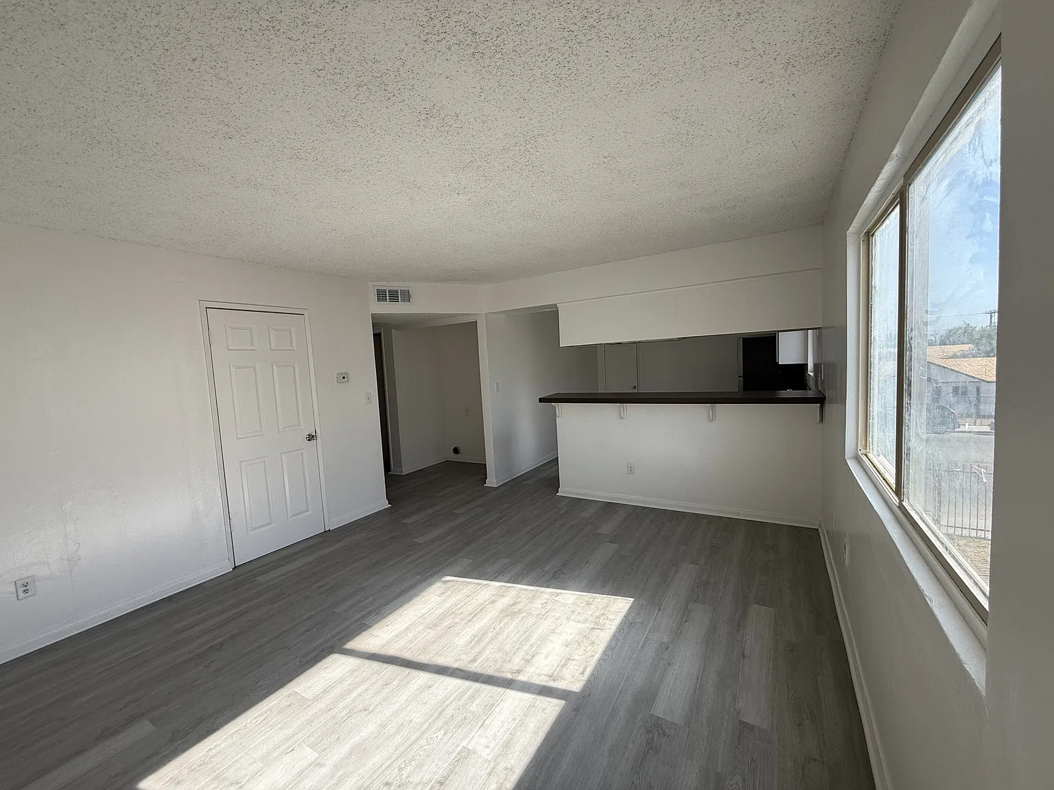 1312 Flower Street - C — Photo 3
