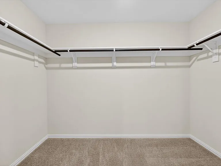 102 Goel St — Photo 6