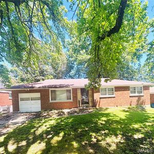 2423 Caverhill Dr, Saint Louis, MO, 63136