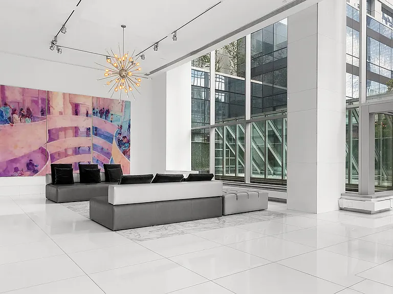 635 W 42nd St #24B — Photo 7