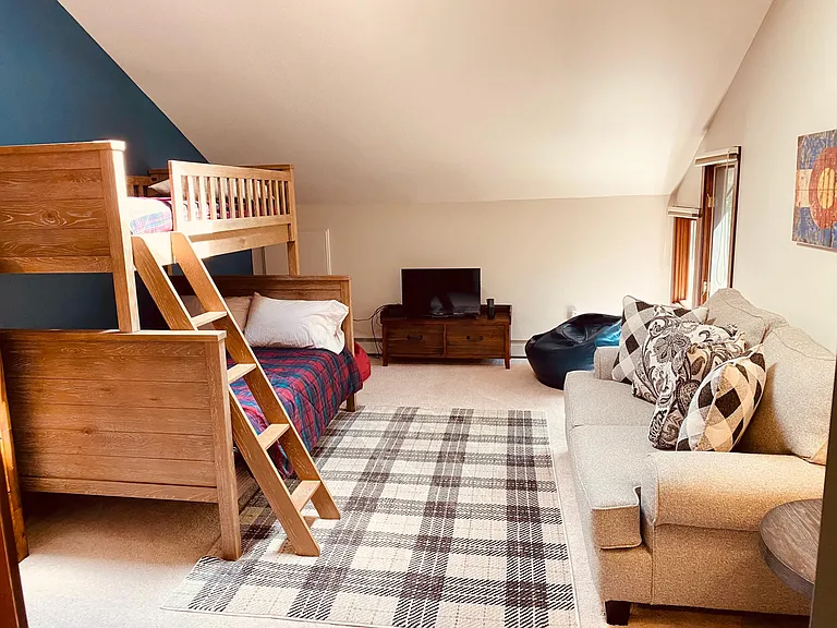 4150 Columbine Dr — Photo 25