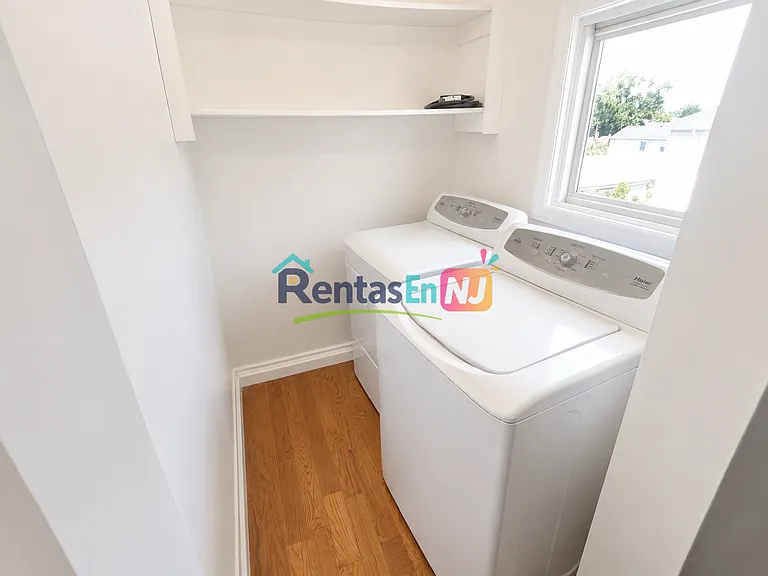 85 Littleton Ave #3B — Photo 3