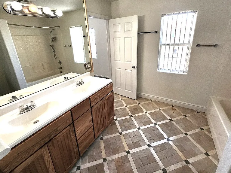10544 Blanca Peak Ave — Photo 11