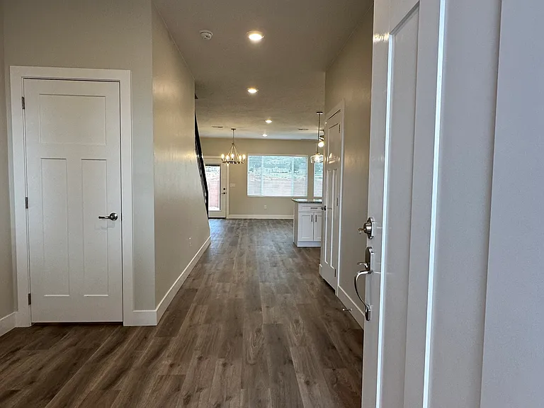 973 Spruce St — Photo 3