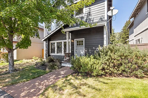 20184 Merriewood Ln Photo 1