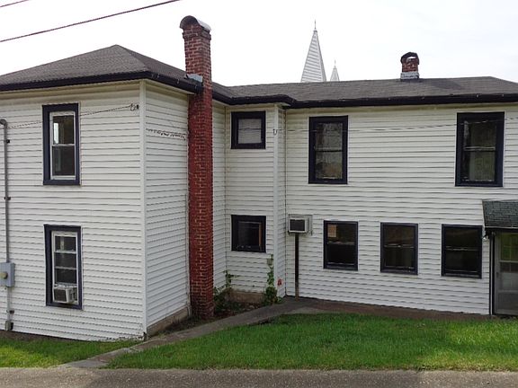 2nd image of 920 Church St